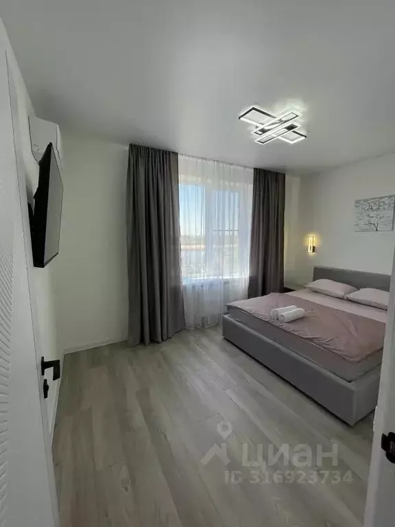 2-к кв. Астраханская область, Астрахань ул. Чехова, 96 (64.0 м) - Фото 0