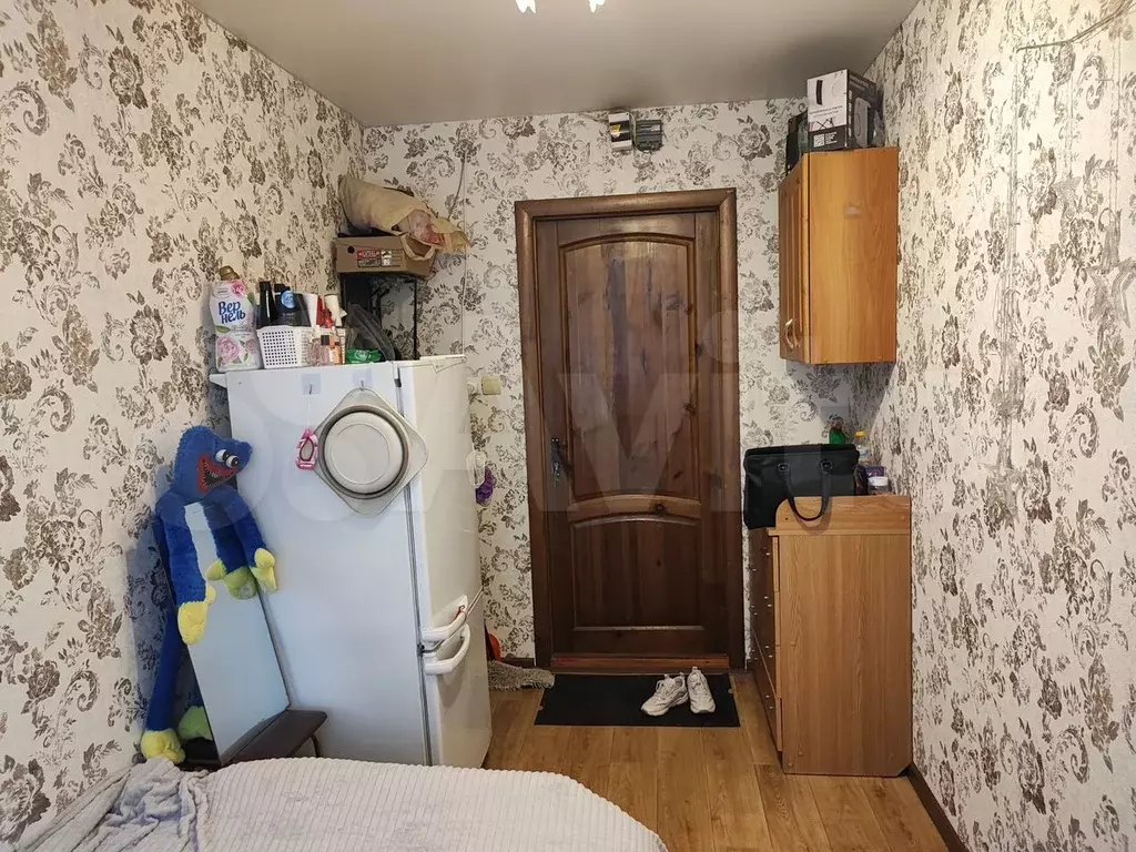 Комната 9 м в 6-к., 1/3 эт. - Фото 1