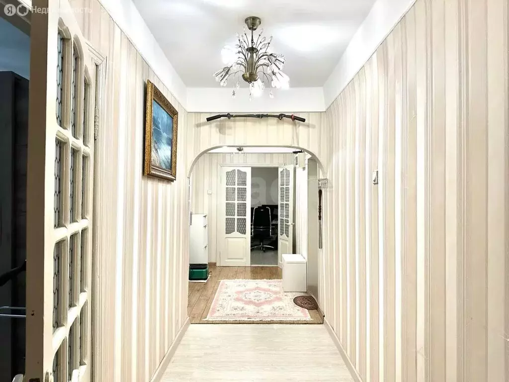 3-комнатная квартира: Махачкала, улица Ушакова, 3 (72 м) - Фото 2