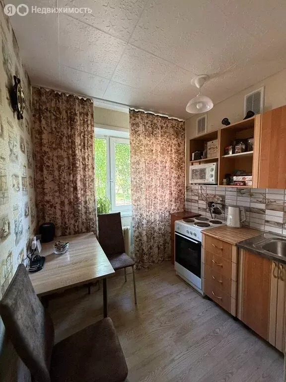 2-комнатная квартира: Братск, улица Кирова, 26А (44 м) - Фото 0