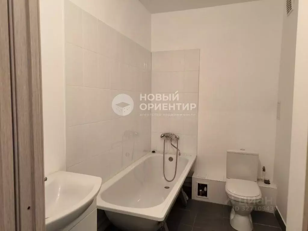 Студия Свердловская область, Екатеринбург ул. Рябинина, 49А (26.7 м) - Фото 2