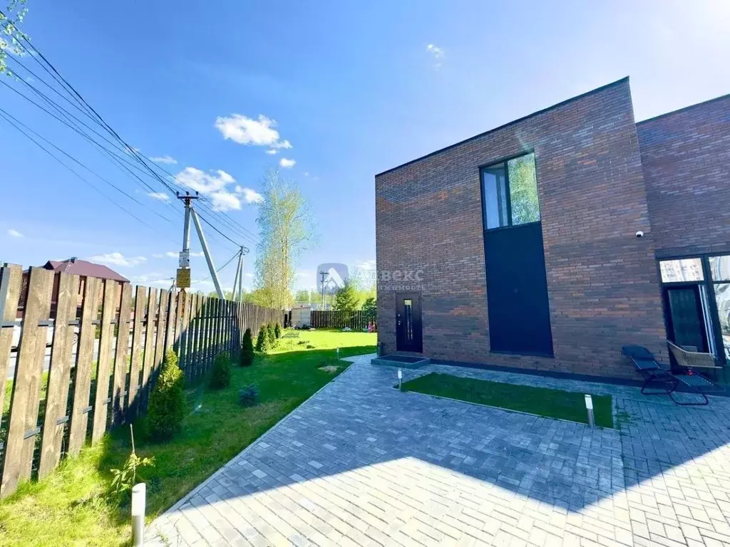 Дом в Тюменская область, Тюменский муниципальный округ, пос. ... - Фото 1