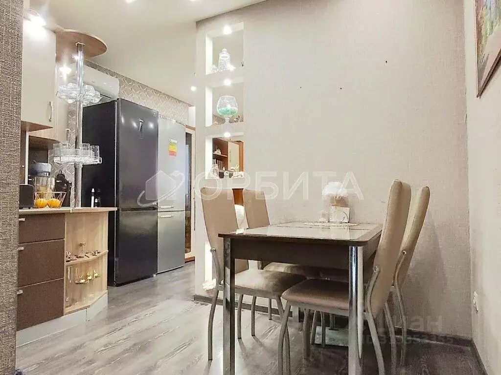 1-к кв. Тюменская область, Тюмень ул. Тимофея Чаркова, 79к2 (52.0 м) - Фото 1