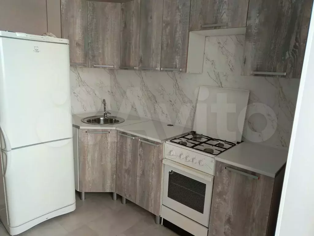 1-к. квартира, 38 м, 4/9 эт. - Фото 0