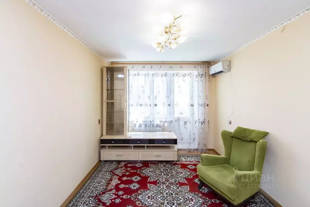 2-к кв. Тюменская область, Тюмень ул. 50 лет Октября, 84 (50.9 м) - Фото 1