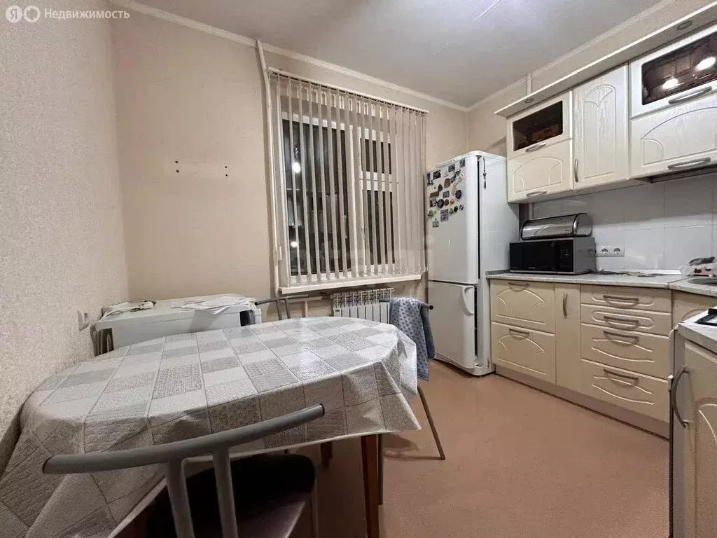 2-комнатная квартира: Усинск, улица 60 лет Октября, 18 (48.2 м) - Фото 2