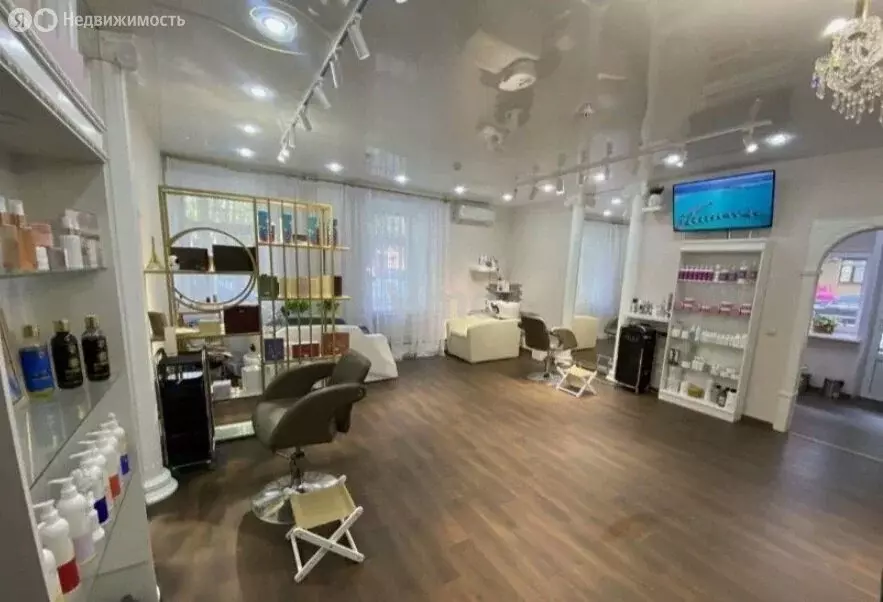 Торговая площадь (62.2 м) - Фото 1