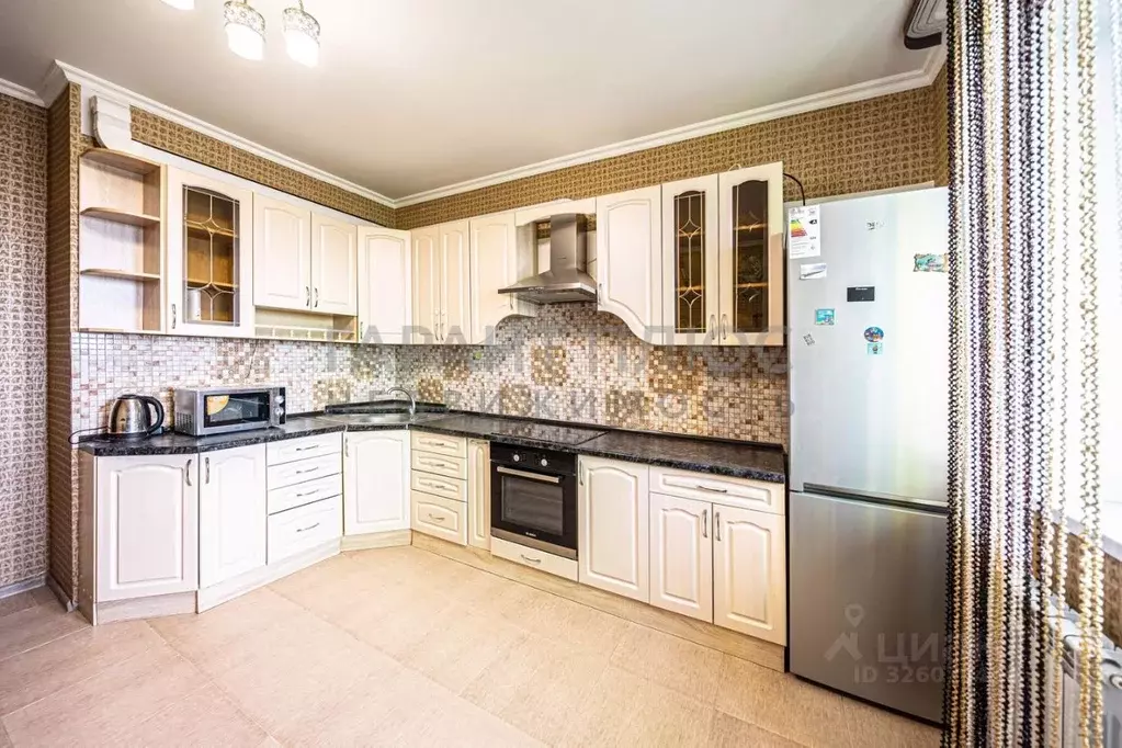 2-к кв. Липецкая область, Липецк пер. Балакирева, 1 (75.0 м) - Фото 1