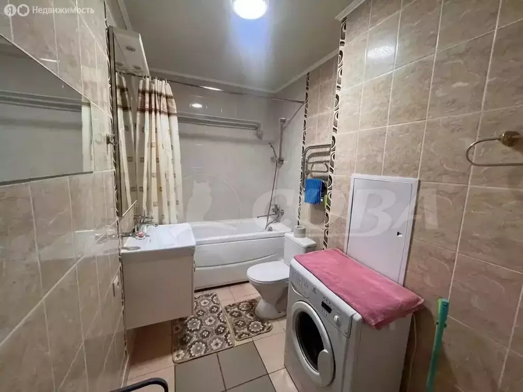 1-комнатная квартира: Тюмень, улица Николая Зелинского, 24 (37 м) - Фото 0
