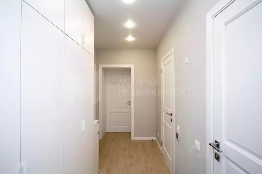 1-к кв. Тюменская область, Тюмень ул. Циолковского, 9к1 (42.7 м) - Фото 1