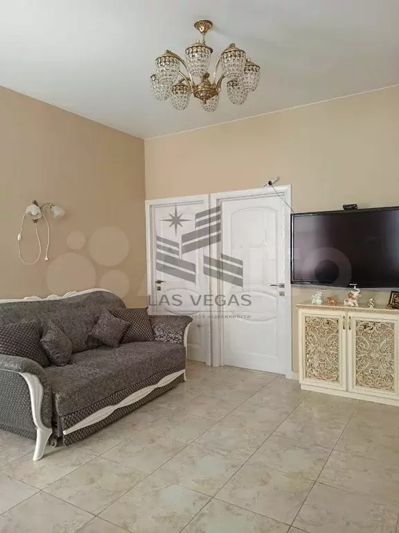 2-к. квартира, 60 м, 4/10 эт. - Фото 0