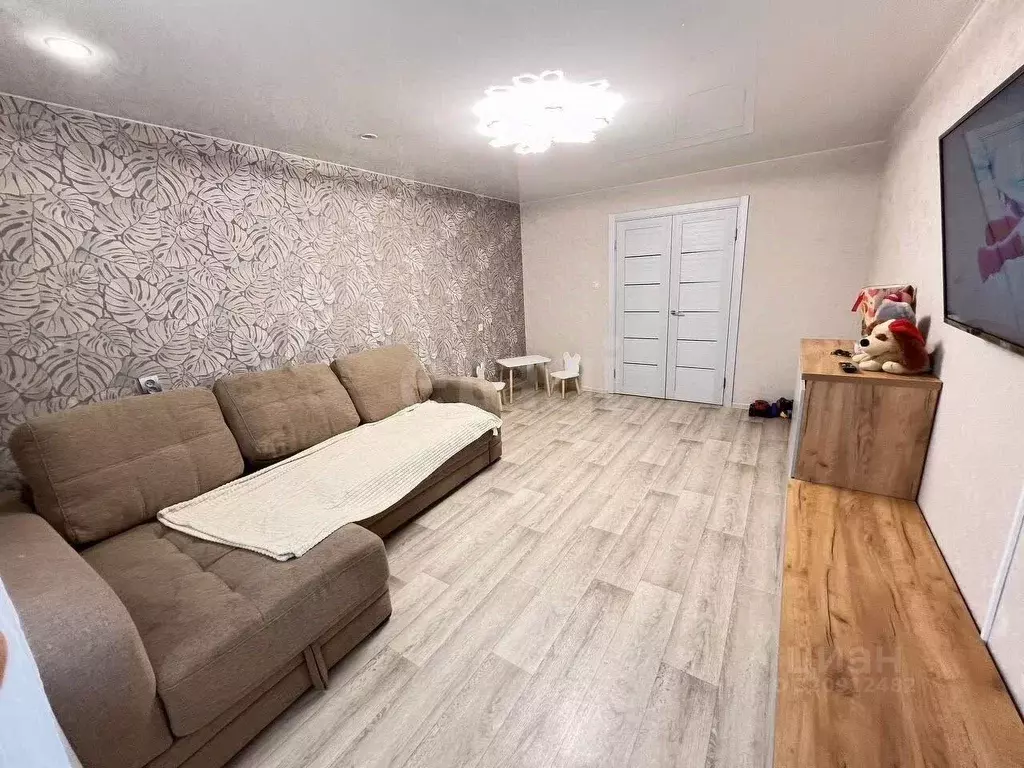 3-к кв. Пермский край, Краснокамск ул. Энтузиастов, 23 (62.0 м) - Фото 2