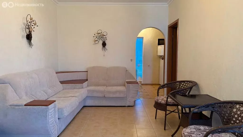 2-комнатная квартира: Алушта, Судакское шоссе, 4А (48 м) - Фото 2