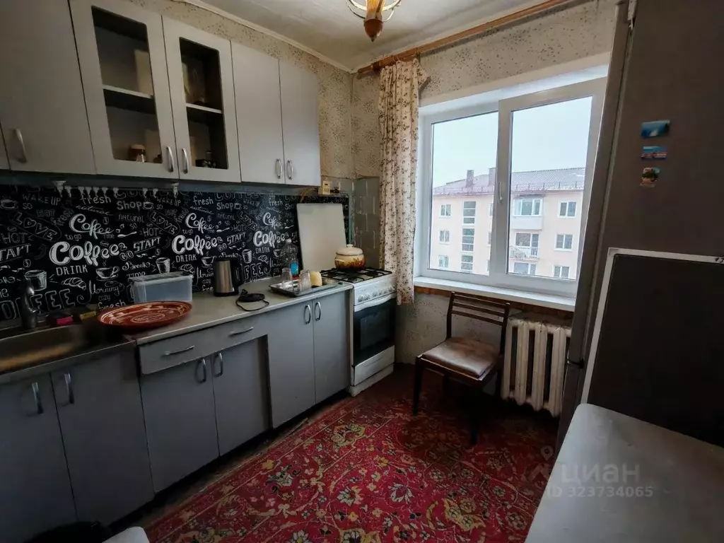 3-к кв. Омская область, Омск Заозерный мкр, ул. Глинки, 4А (58.0 м) - Фото 2