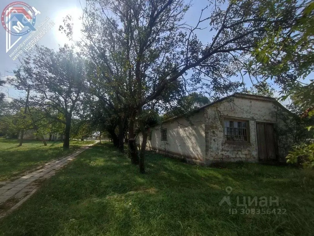 Производственное помещение в Крым, Ленинский район, с. Останино ул. ... - Фото 1