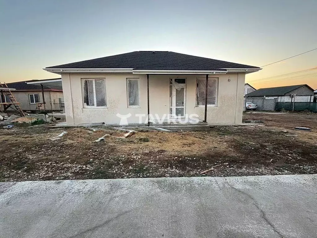 Дом в Крым, Симферопольский район, Мирновское с/пос, Дзержинец садовое ... - Фото 1