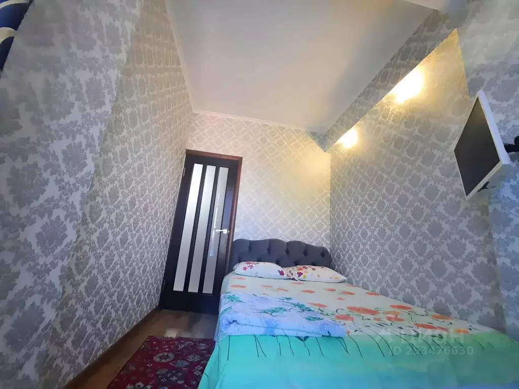 2-к кв. Крым, Ялта ул. Садовая, 31 (36.0 м) - Фото 0