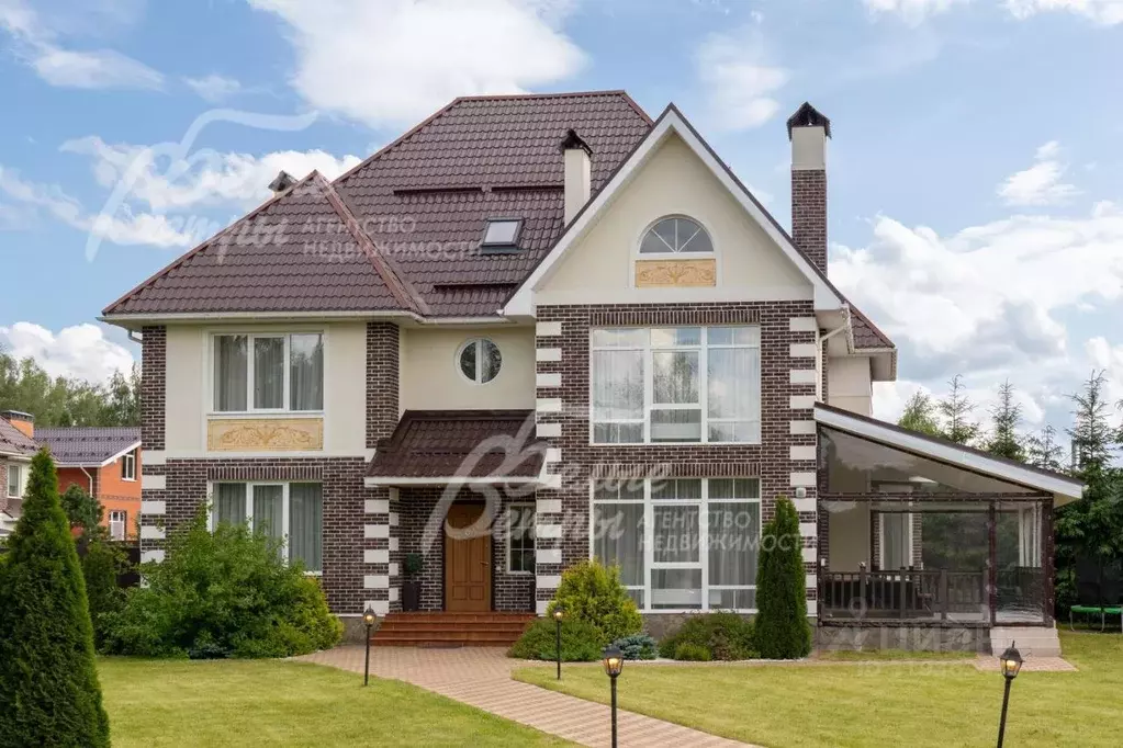 Дом в Москва д. Уварово, ул. Ирбис, 33 (350 м) - Фото 2