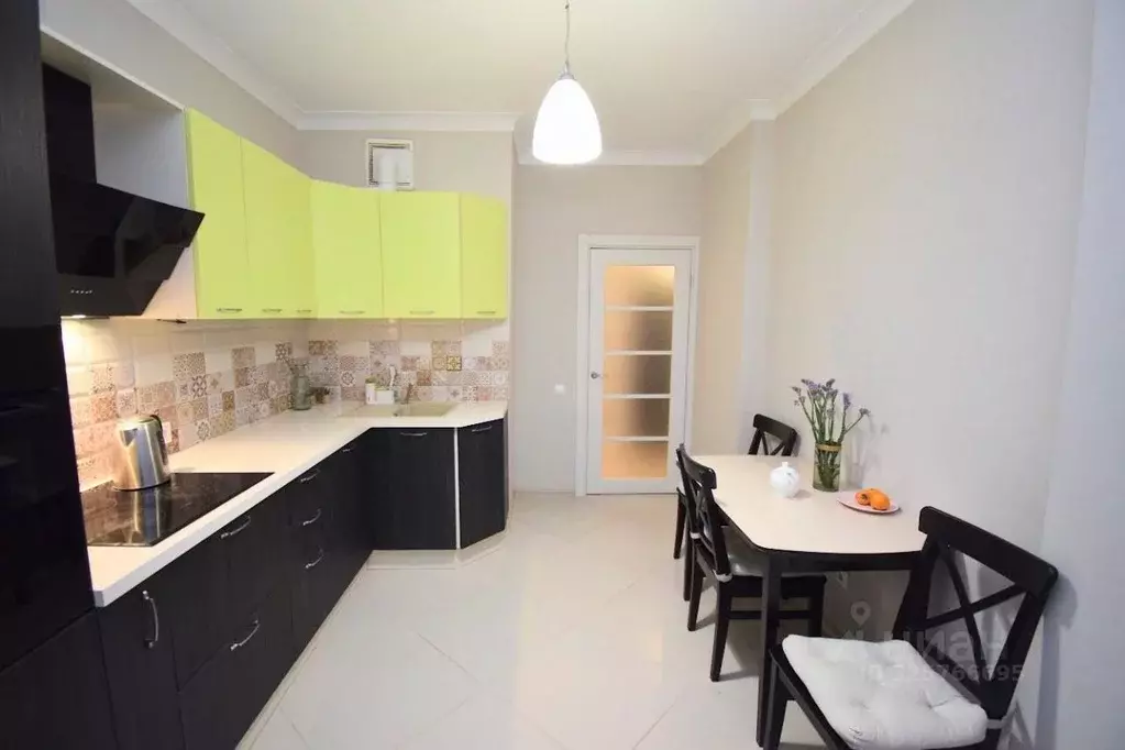 2-к кв. Московская область, Красногорск ул. Игоря Мерлушкина, 4 (65.0 ... - Фото 2