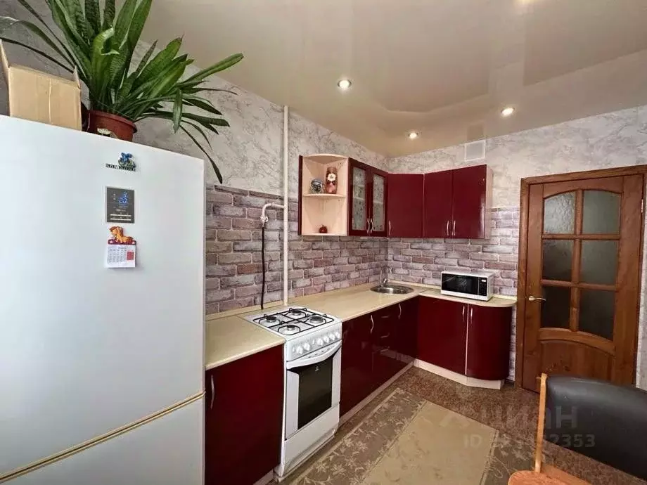 3-к кв. Пермский край, Березники ул. Парижской Коммуны, 40 (63.9 м) - Фото 2