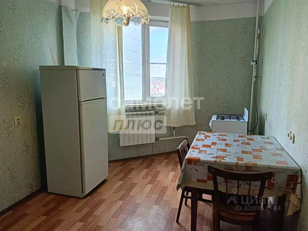 2-к кв. Астраханская область, Астрахань ул. Космонавта Комарова, 176 ... - Фото 0