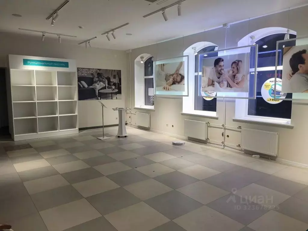 Помещение свободного назначения в Ленинградская область, Выборг просп. ... - Фото 1