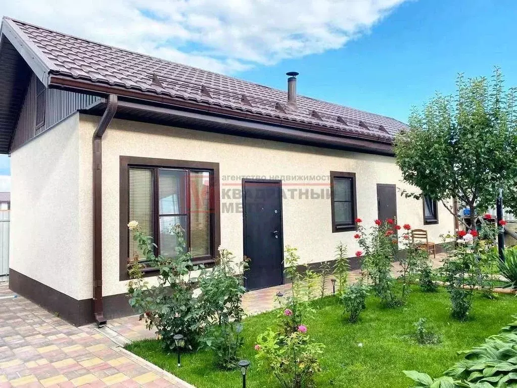 Дом в Белгородская область, Старый Оскол ул. Ровенская (200 м) - Фото 1