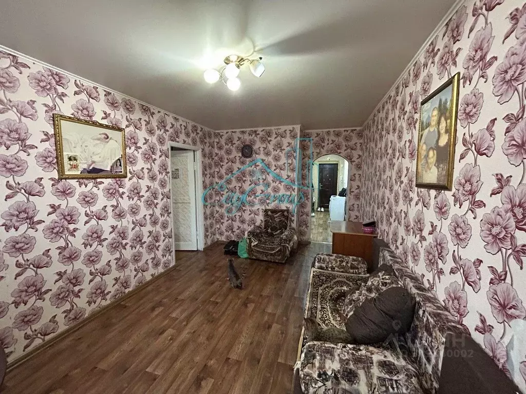 3-к кв. Оренбургская область, Кувандык Индустриальная ул., 2 (49.6 м) - Фото 0