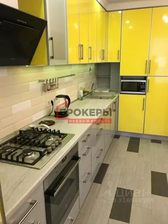 3-к кв. Севастополь ул. Репина, 1Б/4 (69.8 м) - Фото 1
