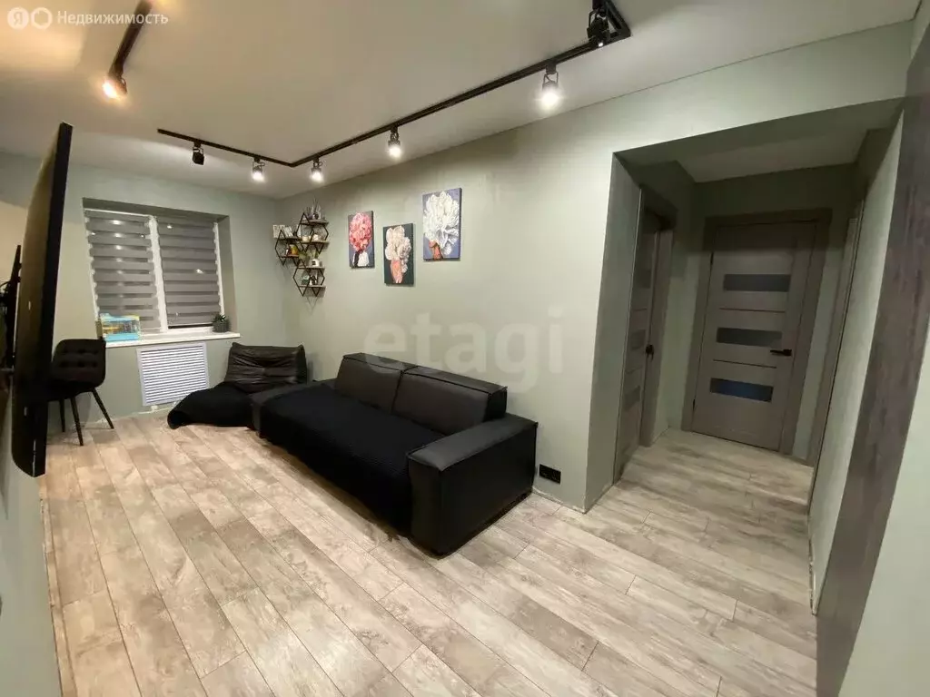 3-комнатная квартира: Ачинск, 28-й квартал, 1 (59 м) - Фото 1