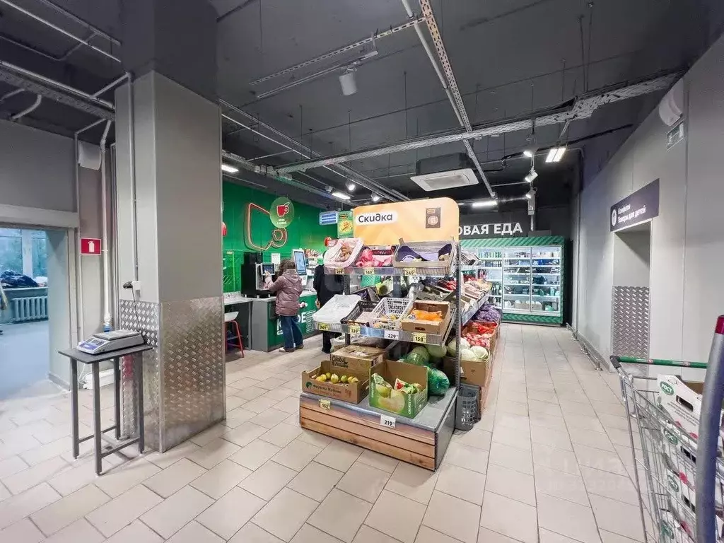 Торговая площадь в Башкортостан, Уфа Комсомольская ул., 139 (583 м) - Фото 2