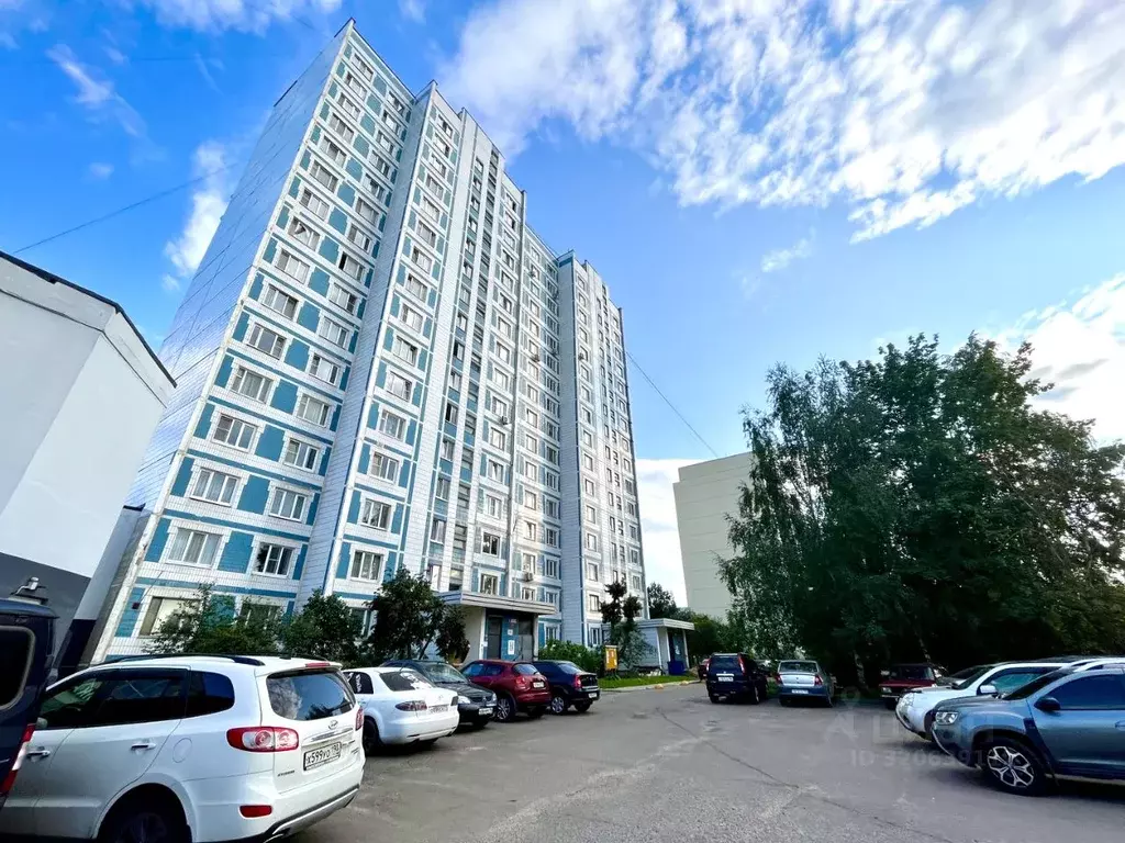 2-к кв. Московская область, Серпухов Весенняя ул., 8 (60.0 м) - Фото 0
