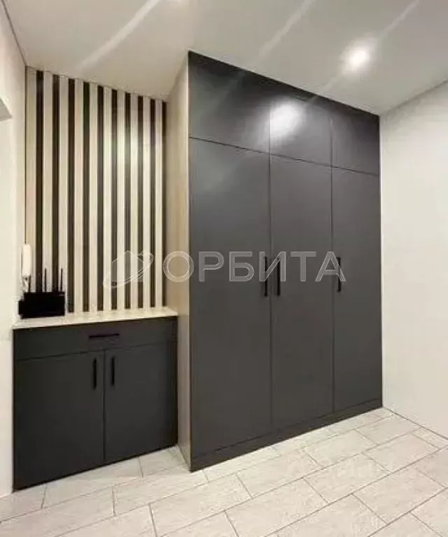 3-к кв. Тюменская область, Тюмень ул. Пермякова, 67 (101.2 м) - Фото 1