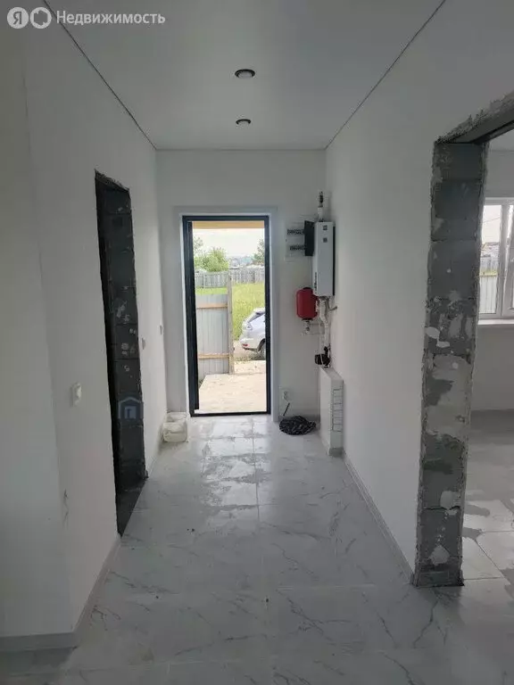 Дом в село Урик, Придорожная улица, 11 (120 м) - Фото 2