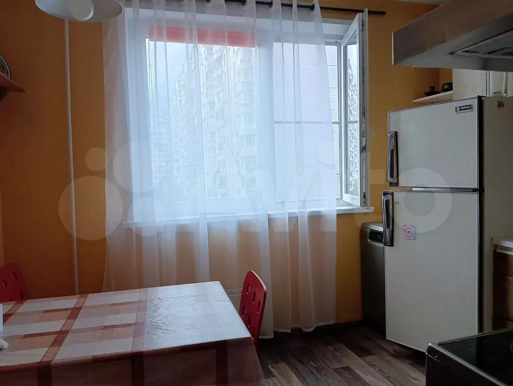 2-к. квартира, 60 м, 9/17 эт. - Фото 0