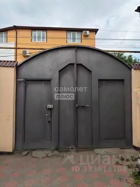 Дом в Дагестан, Кизилюрт ул. Вишневского, 132 (200 м) - Фото 1