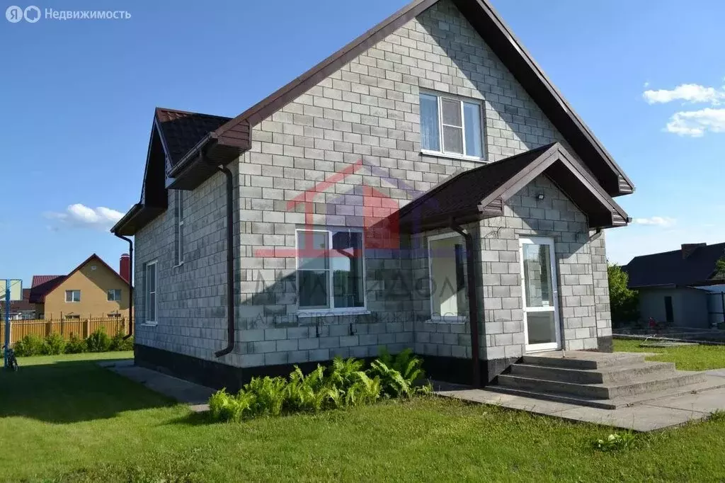 Дом в Старый Оскол, Потуданская улица (155 м) - Фото 1