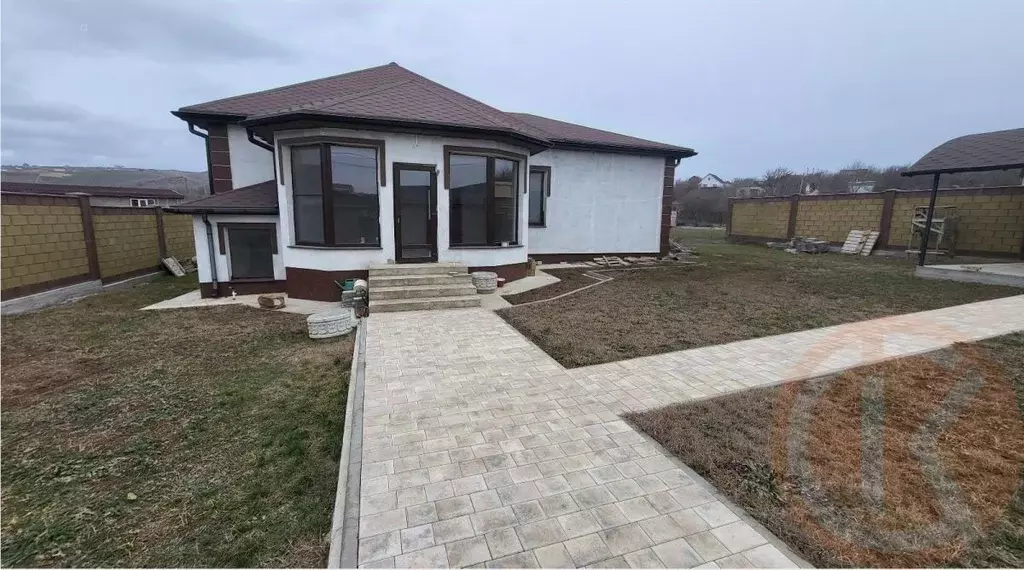 Дом в Крым, Симферопольский район, Перовское с/пос, с. Украинка ул. ... - Фото 1