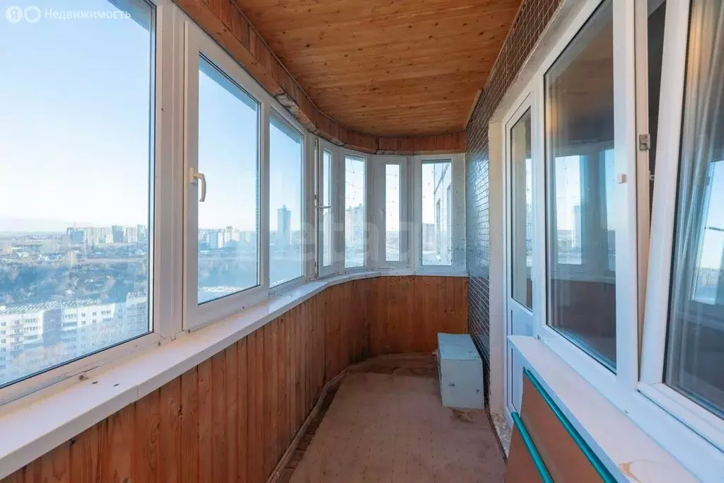 4-комнатная квартира: Пермь, улица Юрша, 64 (81.9 м) - Фото 2