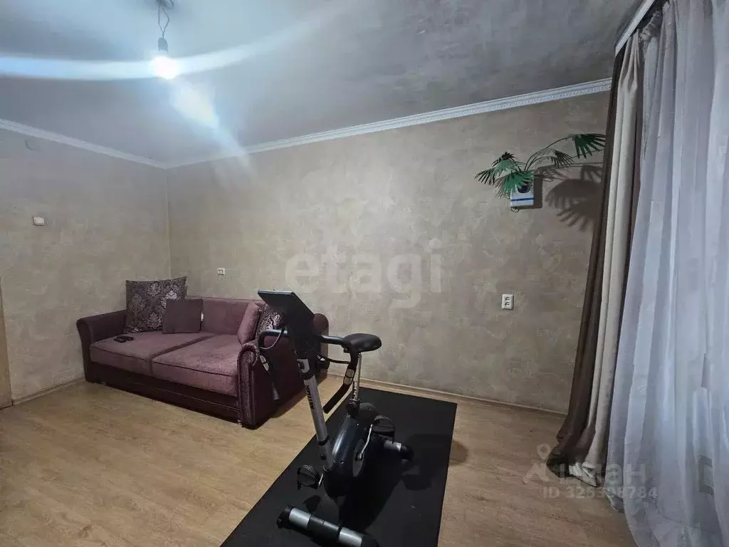 3-к кв. Алтай, Горно-Алтайск ул. Ушакова (57.0 м) - Фото 1