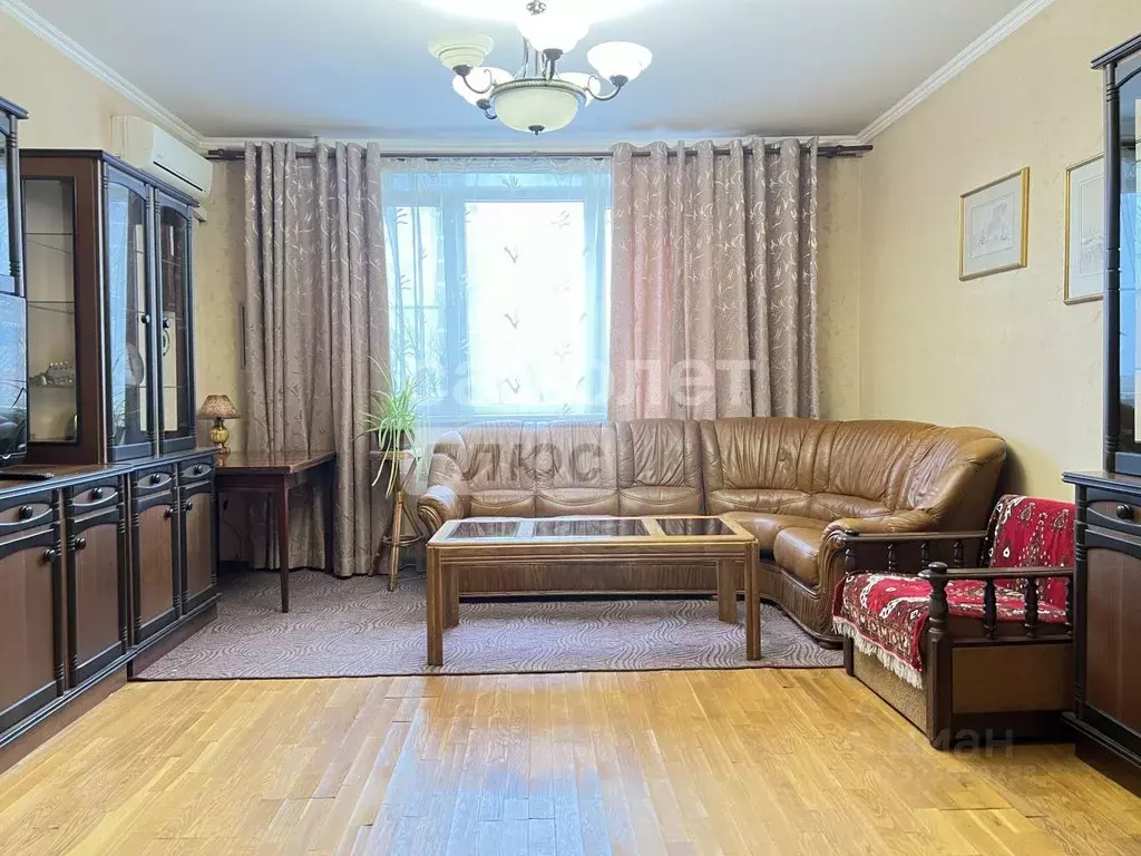 3-к кв. Москва Старобитцевская ул., 23К4 (80.4 м) - Фото 1