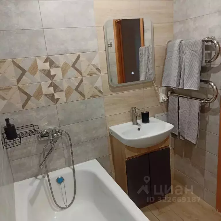 1-к кв. Пермский край, Пермь Самаркандская ул., 143 (40.0 м) - Фото 2