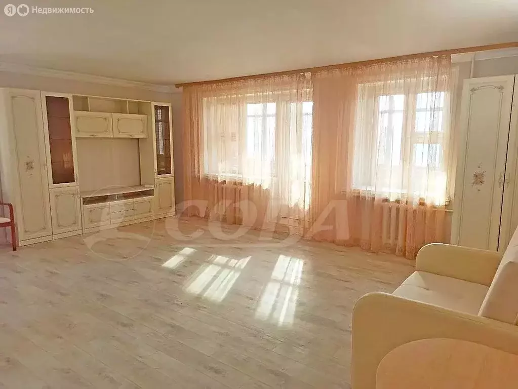 3-комнатная квартира: Тюмень, улица Московский Тракт, 139/1 (100 м) - Фото 0