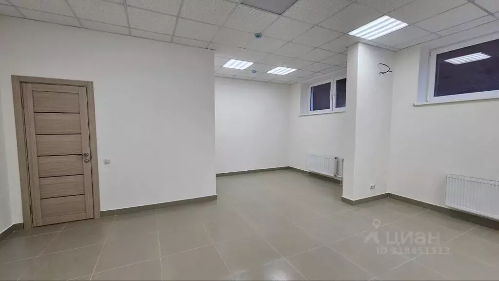 Помещение свободного назначения в Севастополь ш. Лабораторное, 33к1 ... - Фото 1