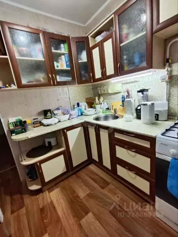 2-к кв. Омская область, Омск Сибирский просп., 8 (44.0 м) - Фото 2