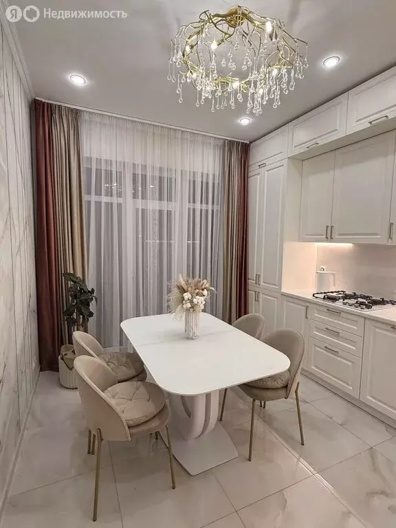 Дом в Трудовское сельское поселение, посёлок Айкаван, улица ... - Фото 1