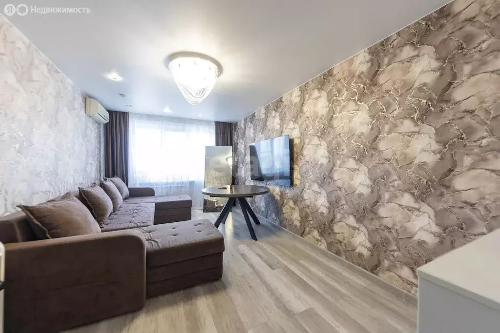 2-комнатная квартира: Хабаровск, улица Шелеста, 120 (52.7 м) - Фото 1