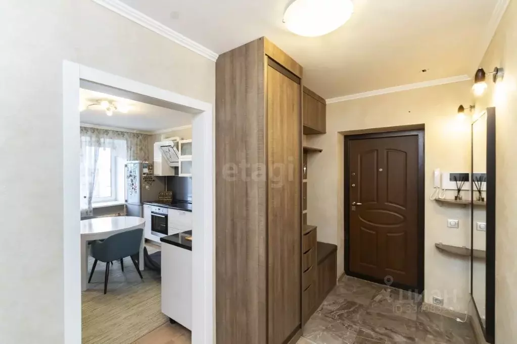 2-к кв. Тюменская область, Тюмень ул. Энергетиков, 16 (71.7 м) - Фото 1