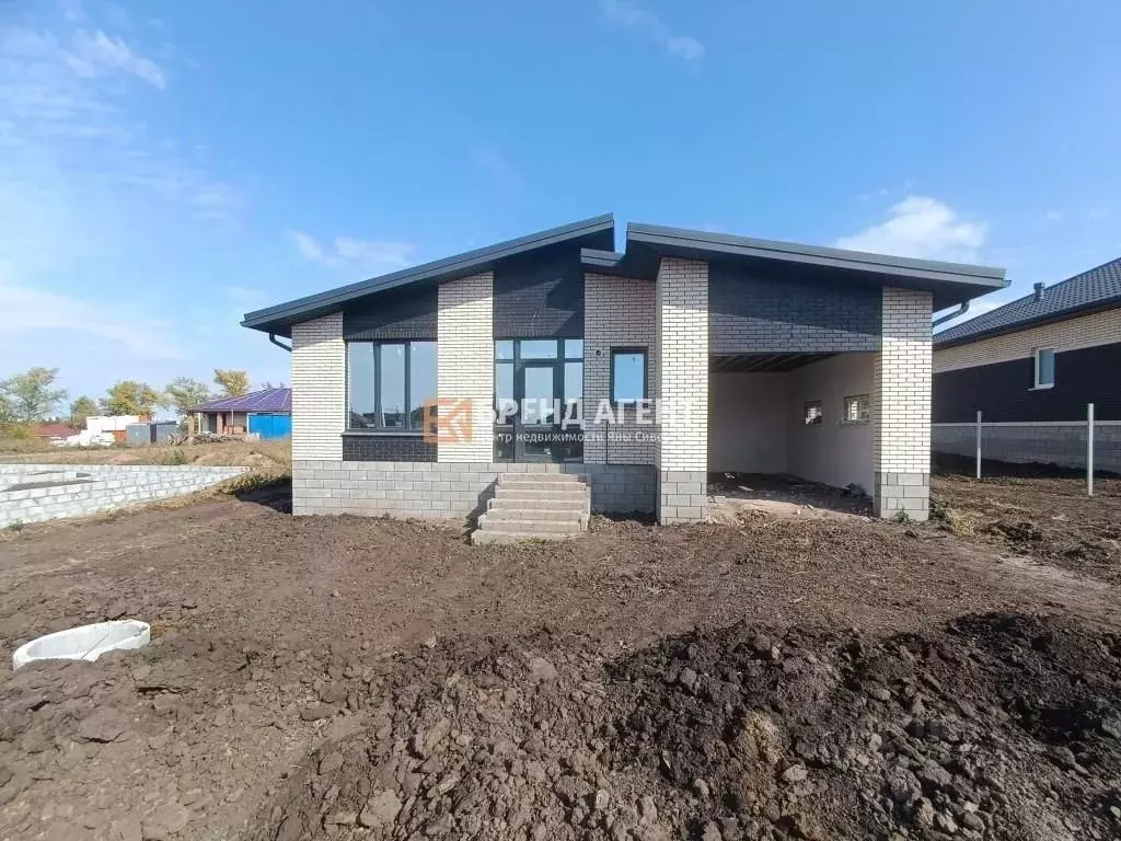 Дом в Белгородская область, Белгородский район, Дубовское с/пос, пос. ... - Фото 1