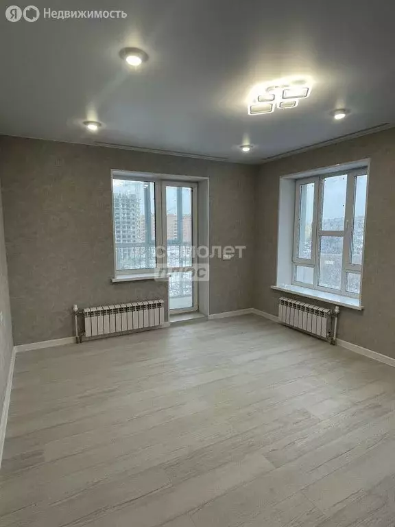 3-комнатная квартира: Омск, проспект Королёва, 7 (71 м) - Фото 1